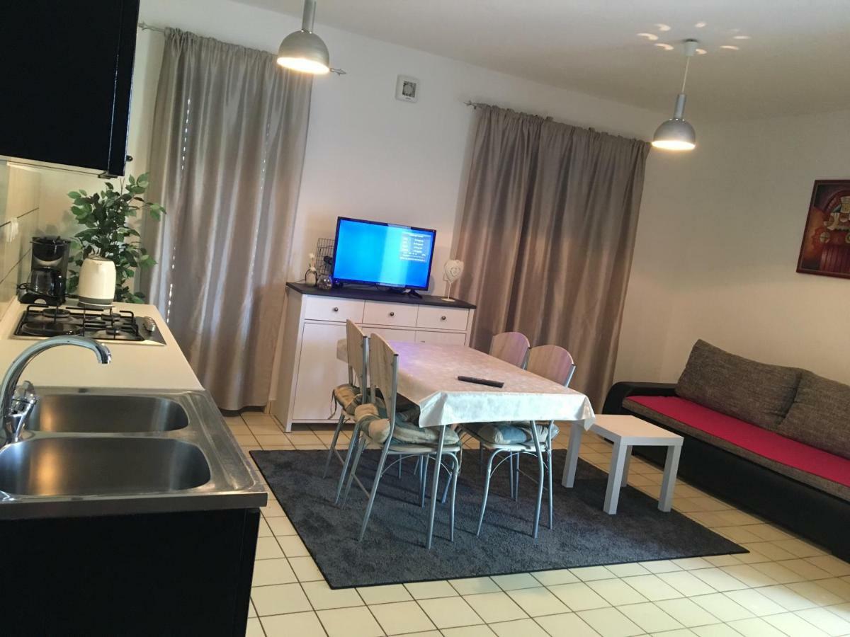Apartments Eliva Umag Exterior photo